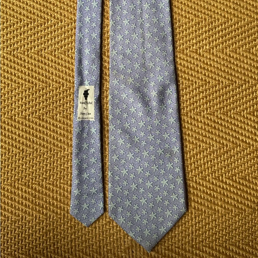 Vineyard Vines - Starfish Print Silk Tie